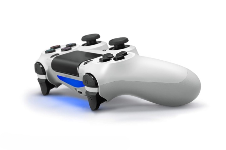 DKD white wireless controller compatible for PS4 (Generic)